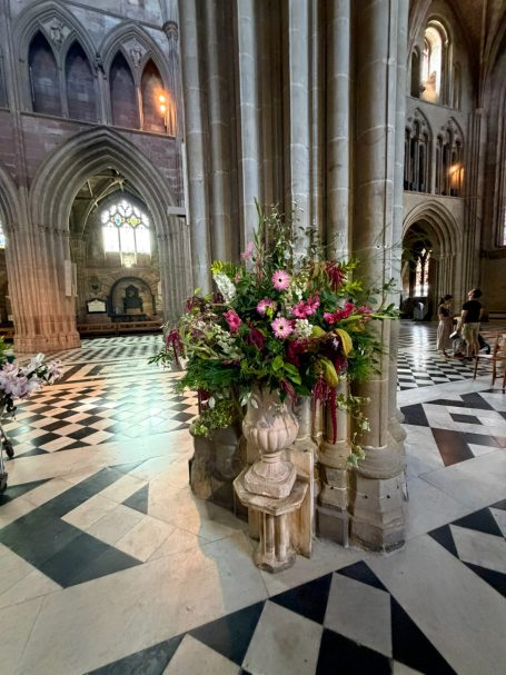 Cathedral Entrance Pedestal Worcester Flowers Cathedral