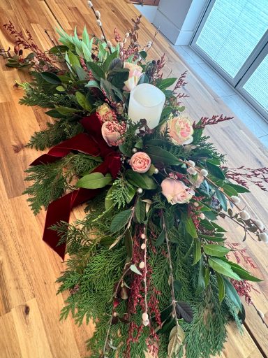 Floral christmas decorations